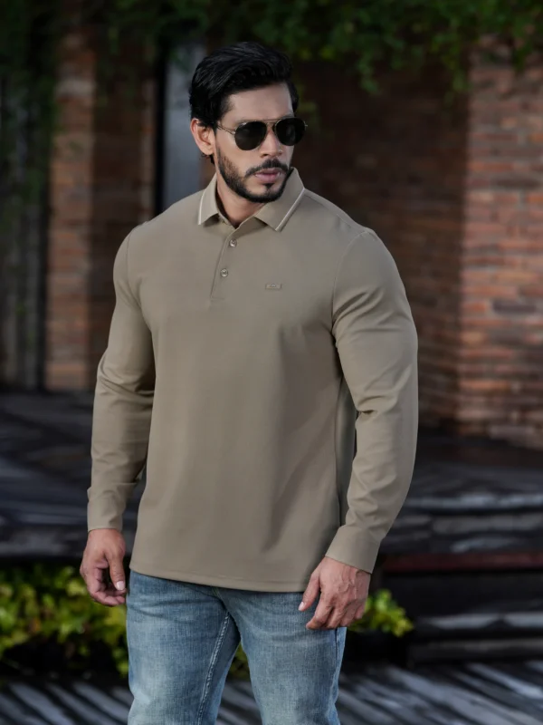 China Full Sleeve Polo T-shirt
